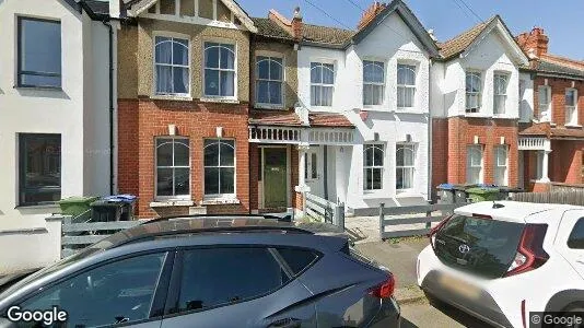 Apartments for rent in New Malden - Surrey - Photo from Google Street View