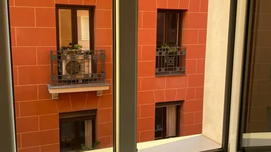 Rooms in Madrid Chamberí - photo 3