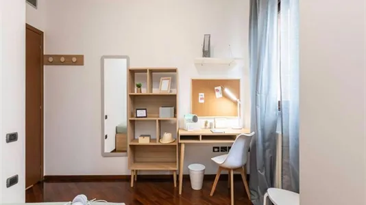Rooms in Milano Zona 5 - Vigentino, Chiaravalle, Gratosoglio - photo 1