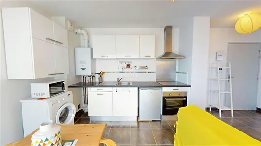 Apartments in Bordeaux - photo 2