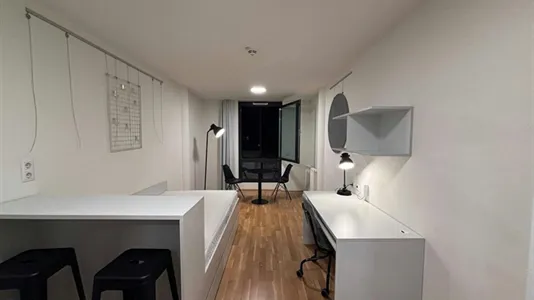 Apartments in Vienna Brigittenau - photo 1