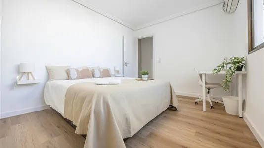 Rooms in Valencia Extramurs - photo 1