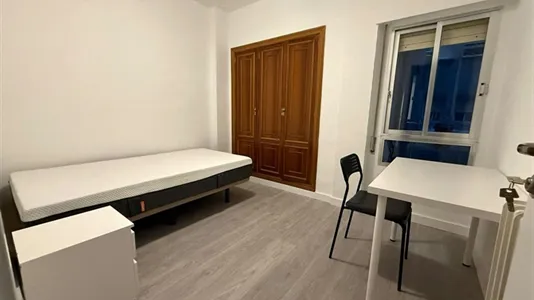 Rooms in Madrid Fuencarral-El Pardo - photo 1