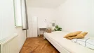 Room for rent, Budapest Ferencváros, Budapest, &lt;span class=&quot;blurred street&quot; onclick=&quot;ProcessAdRequest(14253561)&quot;&gt;&lt;span class=&quot;hint&quot;&gt;See streetname&lt;/span&gt;[xxxxxxxxxxxxx]&lt;/span&gt;