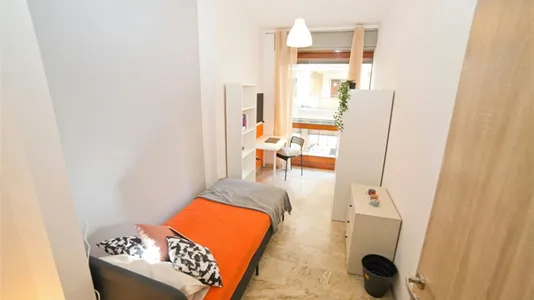 Rooms in Varese - photo 3