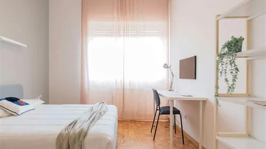Rooms in Roma Municipio XIV – Monte Mario - photo 3