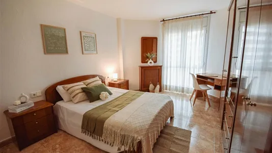 Rooms in Lleida - photo 3