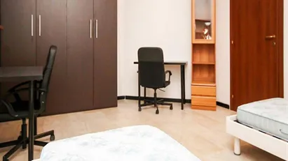 Room for rent in Milano Zona 5 - Vigentino, Chiaravalle, Gratosoglio, Milan