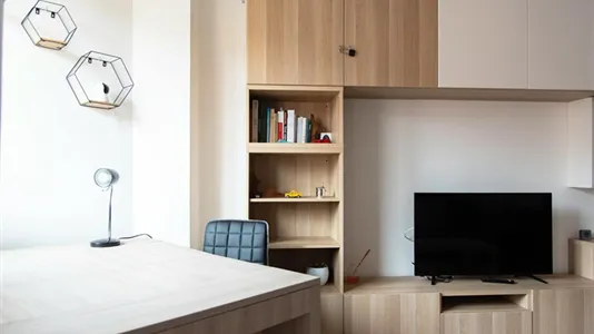 Apartments in Milano Zona 5 - Vigentino, Chiaravalle, Gratosoglio - photo 3