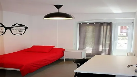 Rooms in Madrid Centro - photo 3