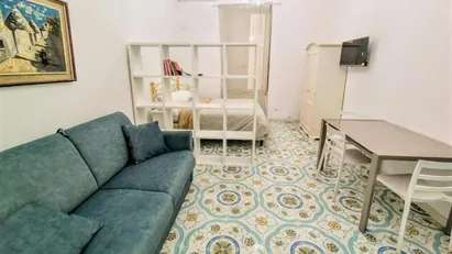 Apartment for rent in Napoli Municipalità 2, Naples