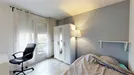 Room for rent, Rouen, Normandie, &lt;span class=&quot;blurred street&quot; onclick=&quot;ProcessAdRequest(14186479)&quot;&gt;&lt;span class=&quot;hint&quot;&gt;See streetname&lt;/span&gt;[xxxxxxxxxxxxx]&lt;/span&gt;