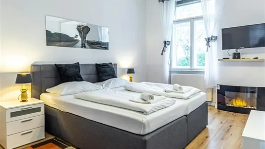Houses in Vienna Hietzing - photo 2
