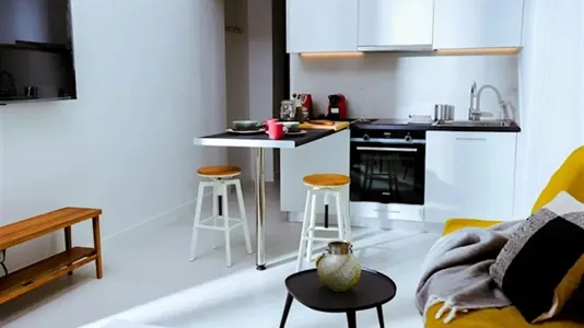 Apartments in Athens Gazi - photo 2