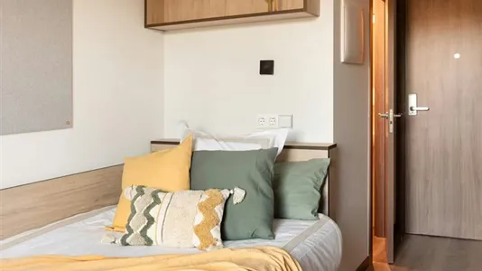Rooms in Madrid Moncloa-Aravaca - photo 2