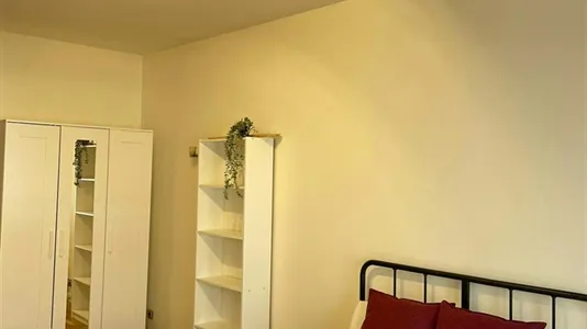 Rooms in Madrid Tetuán - photo 2