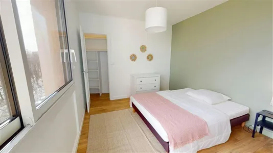 Rooms in Clermont-Ferrand - photo 2