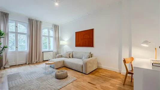 Apartments in Berlin Neukölln - photo 2