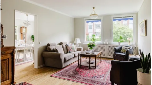 Apartments in Salem - photo 1