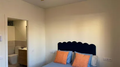 Room for rent in Cornellà de Llobregat, Cataluña