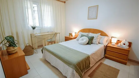Rooms in Lleida - photo 1