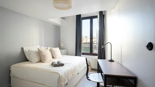 Rooms in Paris 20ème arrondissement - photo 1
