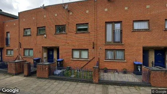 Rooms for rent in London NW9 - Photo from Google Street View