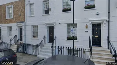 Rooms for rent in London E16 - Photo from Google Street View