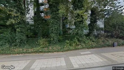 Apartments for rent in London E14 - Photo from Google Street View