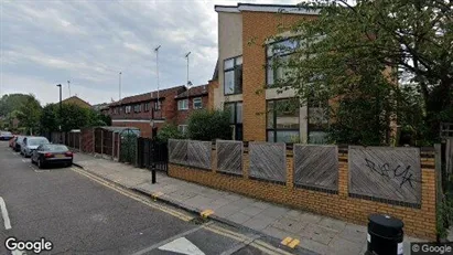 Apartments for rent in London E2 - Photo from Google Street View