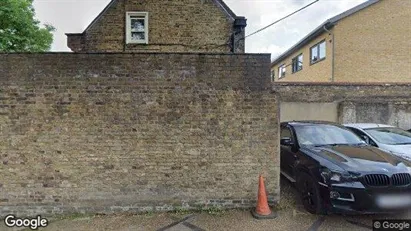 Apartments for rent in London E1 - Photo from Google Street View