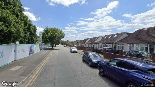 Apartments for rent in Hayes - Middlesex - Photo from Google Street View