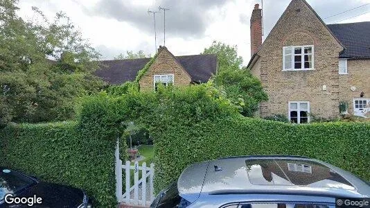 Rooms for rent in London NW11 - Photo from Google Street View