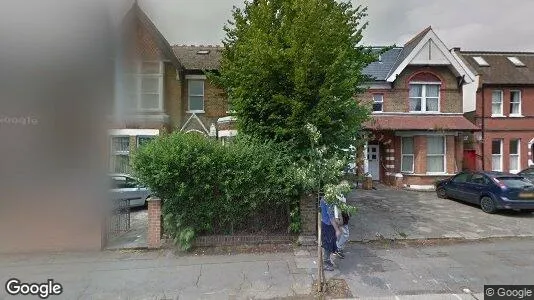 Rooms for rent in London W5 - Photo from Google Street View