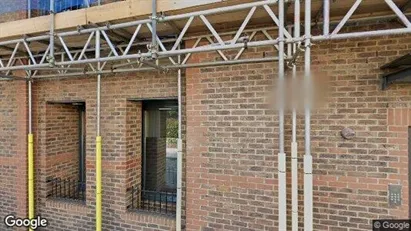 Apartments for rent in London E1 - Photo from Google Street View