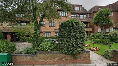 Apartments for rent in London N3 - Photo from Google Street View