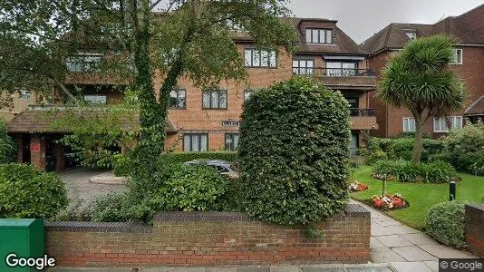 Apartments for rent in London N3 - Photo from Google Street View