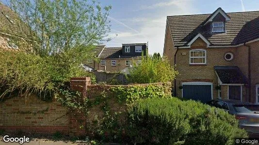 Apartments for rent in London N11 - Photo from Google Street View