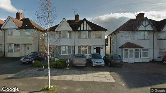 Apartments for rent in Edgware - Middlesex - Photo from Google Street View