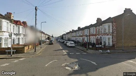 Rooms for rent in Ilford - Essex - Photo from Google Street View
