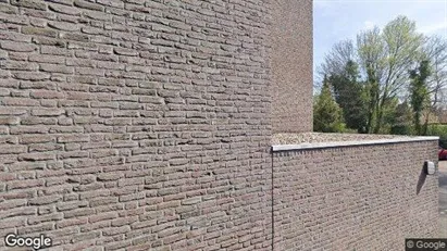 Apartments for rent in Enschede - Photo from Google Street View Apartments for rent in Enschede - Photo from Google Street View