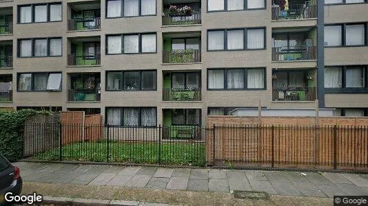 Apartments for rent in London E14 - Photo from Google Street View