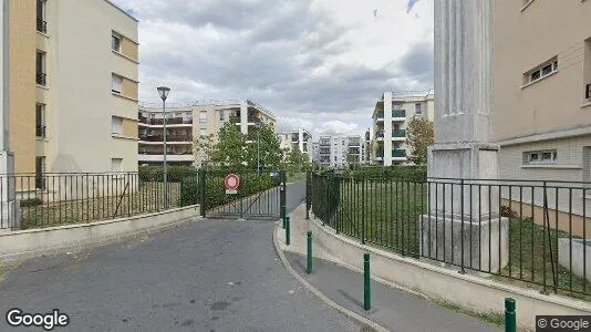 Apartments for rent in Évry - Photo from Google Street View