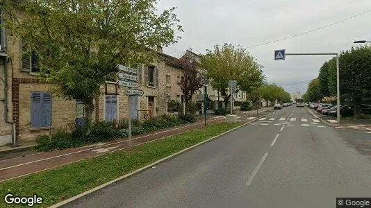 Apartments for rent in Pontoise - Photo from Google Street View