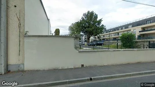 Apartments for rent in Pontoise - Photo from Google Street View
