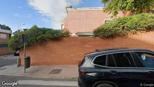 Apartments for rent in Madrid Hortaleza - Photo from Google Street View