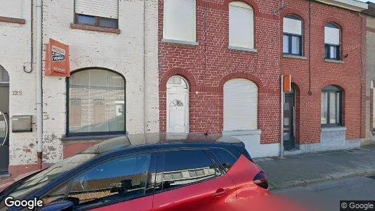 Apartments for rent in Moeskroen - Photo from Google Street View