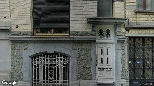 Apartments for rent in Brussels Schaarbeek - Photo from Google Street View