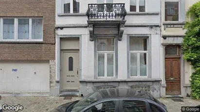 Apartments for rent in Brussels Schaarbeek - Photo from Google Street View