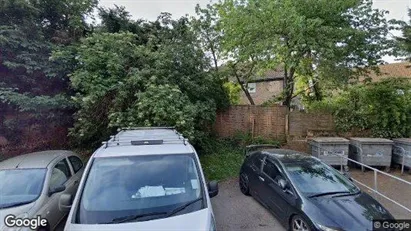 Apartments for rent in London N10 - Photo from Google Street View